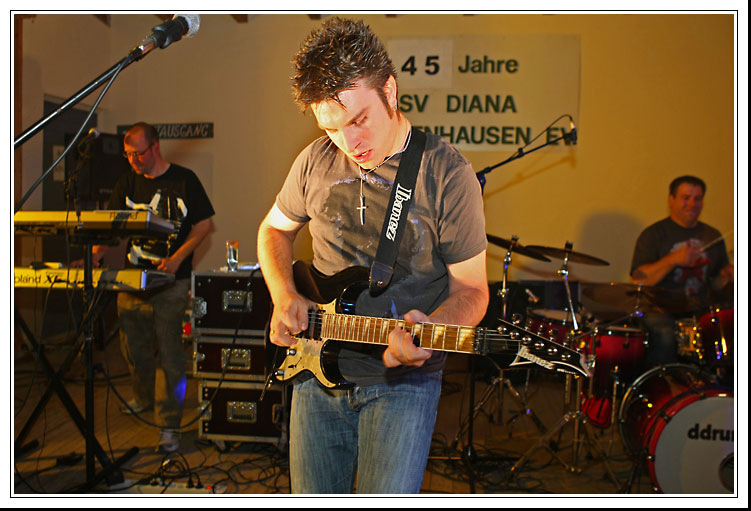 273E6972.jpg
